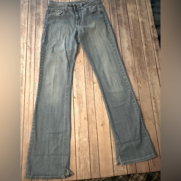 Cowgirl Tuff Co. Western Jeans with Bronc Embroidery on Pockets - Picture 1 of 6